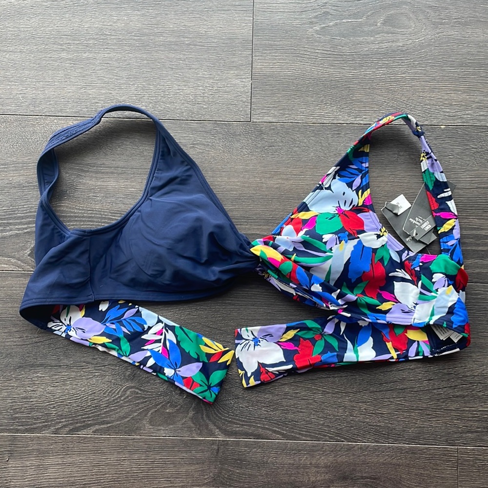 NWT New bikini swim bathing suit top Abercrombie Fitch A&F Large